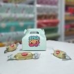 موديل علبة الشوكولاتة بتصميم ميلاد الأنوار الثلاثة